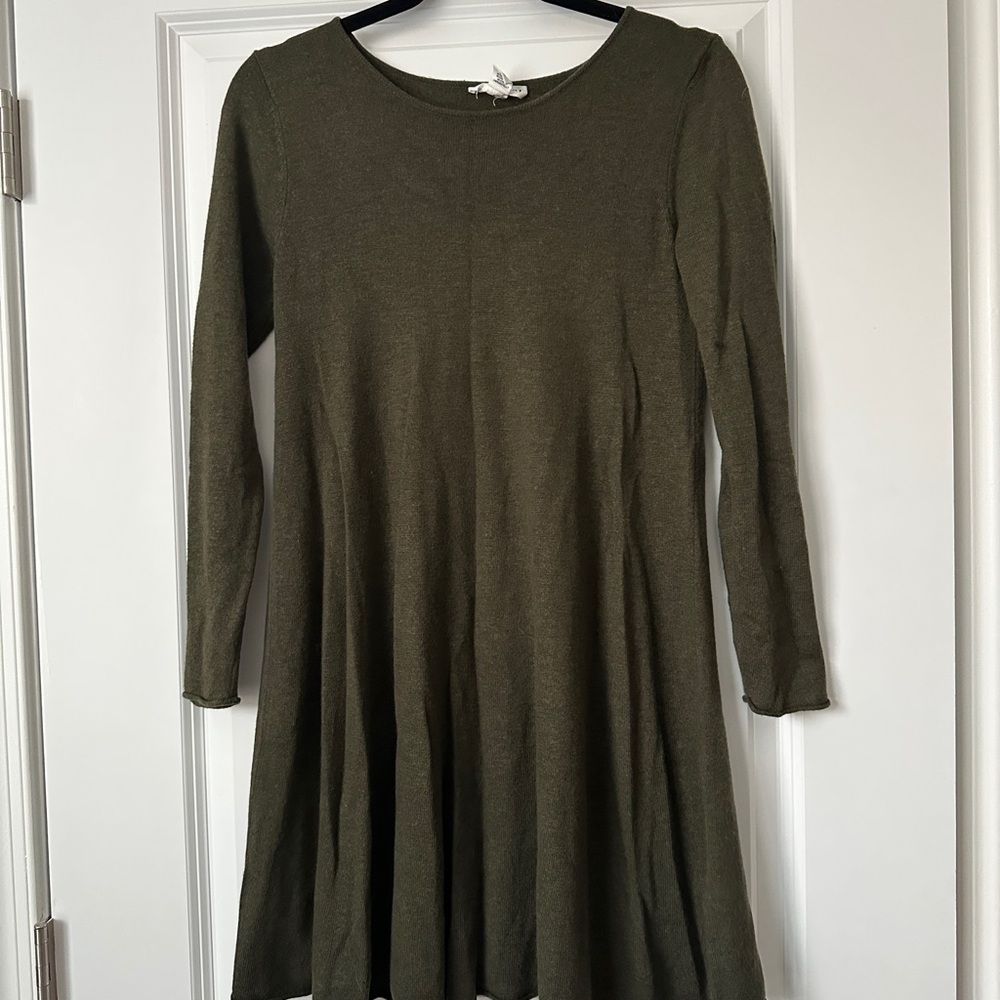Artisan Olive long sleeve dress woman’s small